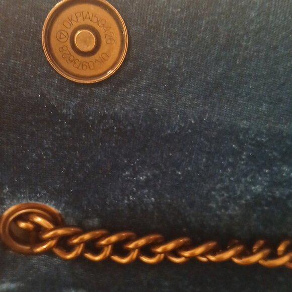 Kurt Geiger  sequin chain strap shoulder purse - Picture 2 of 9